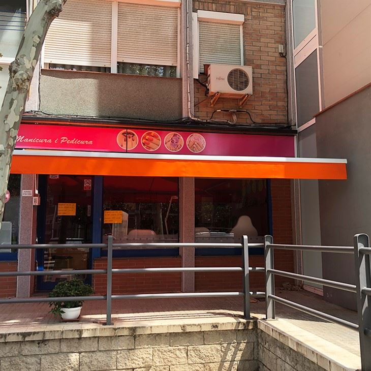 Strong Open Retractable Awnings price
