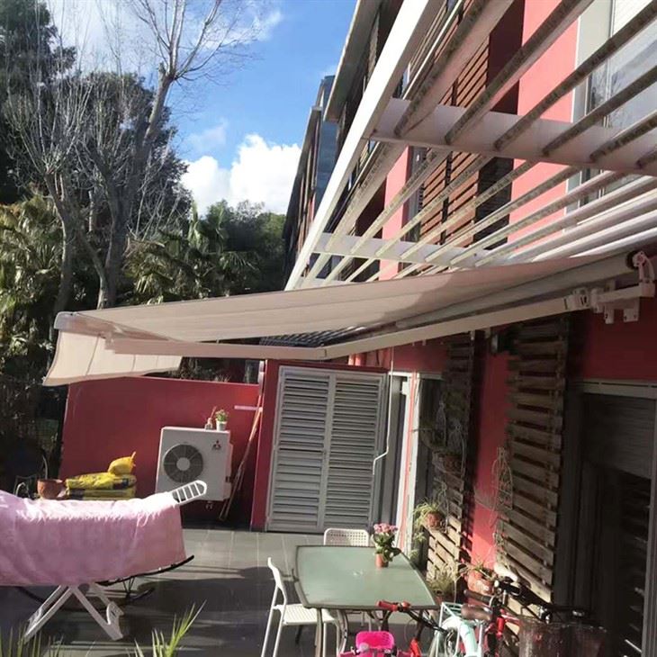Strong Open Retractable Awnings best