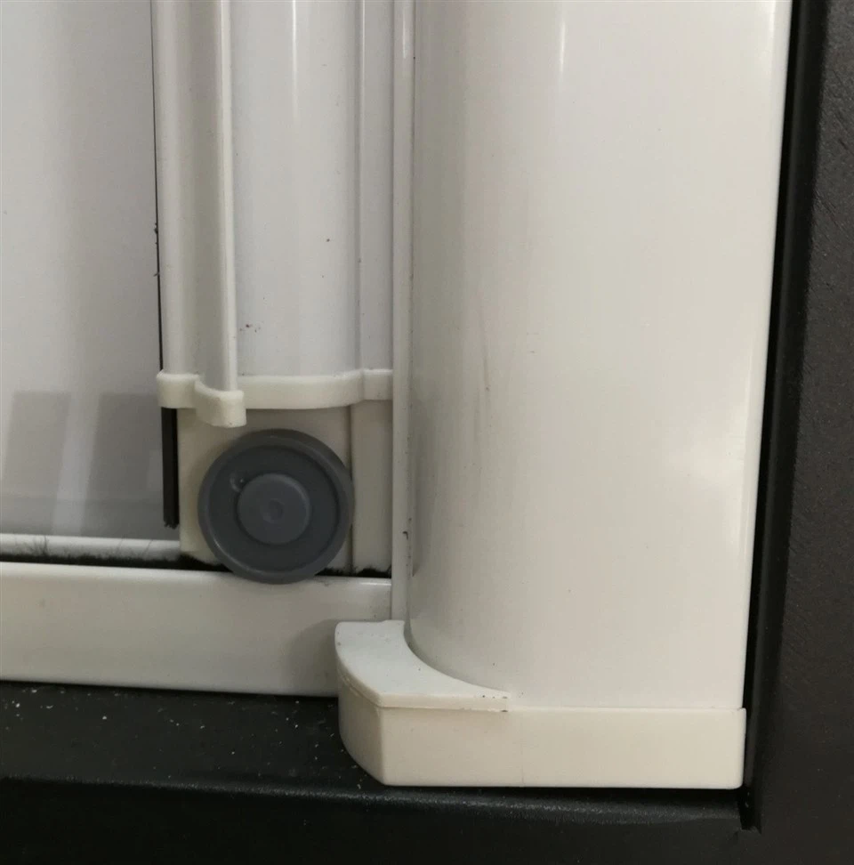 Recess Fit Magnet Strip Closure Insect Screen Roller Door factory